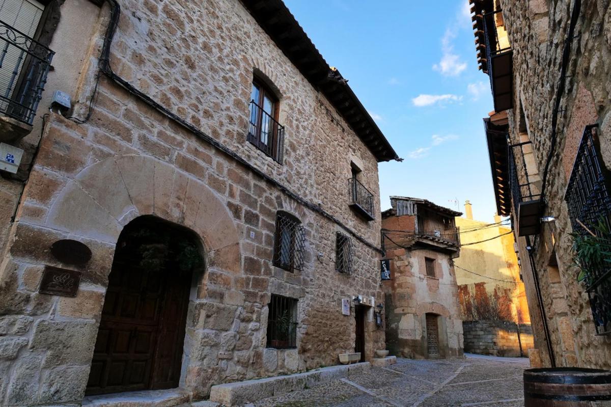 Hospederia Jaramillo Hostal Penaranda de Duero Exterior foto