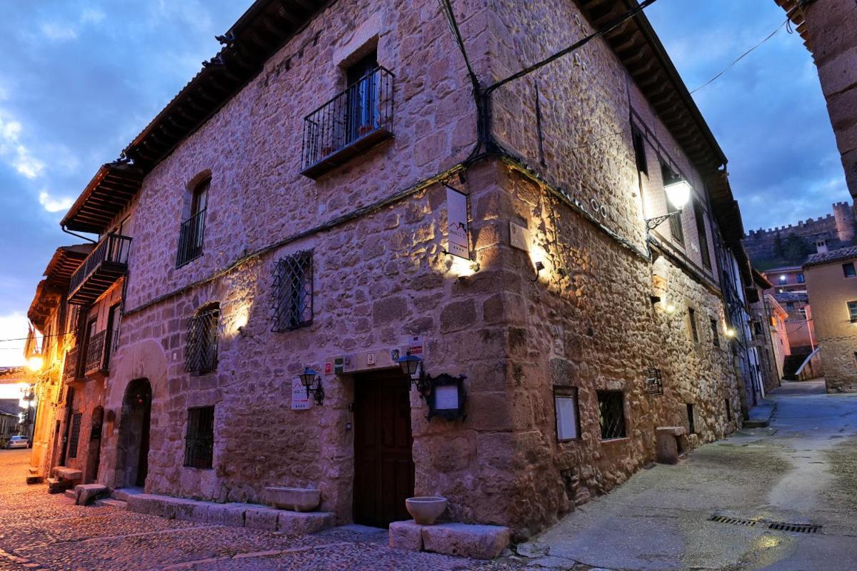 Hospederia Jaramillo Hostal Penaranda de Duero Exterior foto