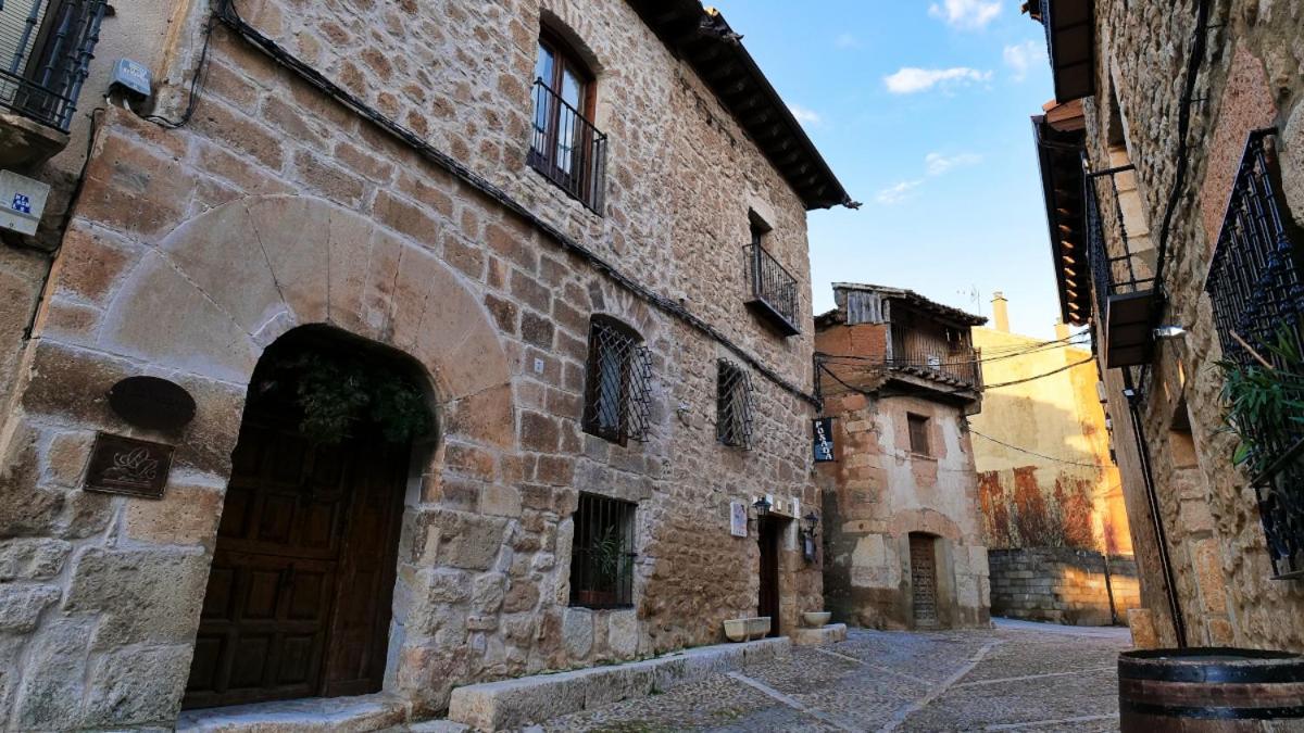 Hospederia Jaramillo Hostal Penaranda de Duero Exterior foto